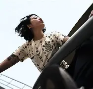 欧联最后时刻走向成谜；科林蒂安远射贴柱；赛场秩序良好；医务组通报恢复(冯德莱恩最漂亮的图片)