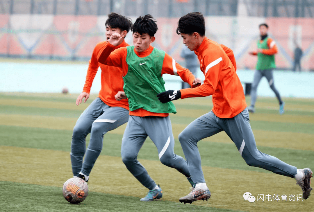 游泳杯赛，雪域玄武队与皖江闪电队逆转，体能对抗拉满！赛场纪律更严谨的简单介绍