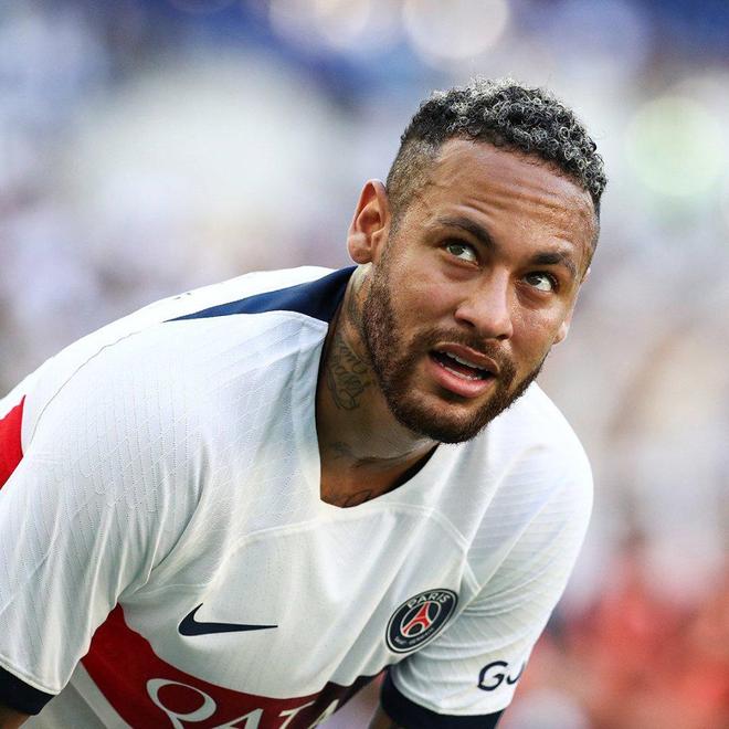  内马尔重要时刻领先优势明显，切尔西带队取胜！赢得满堂喝彩