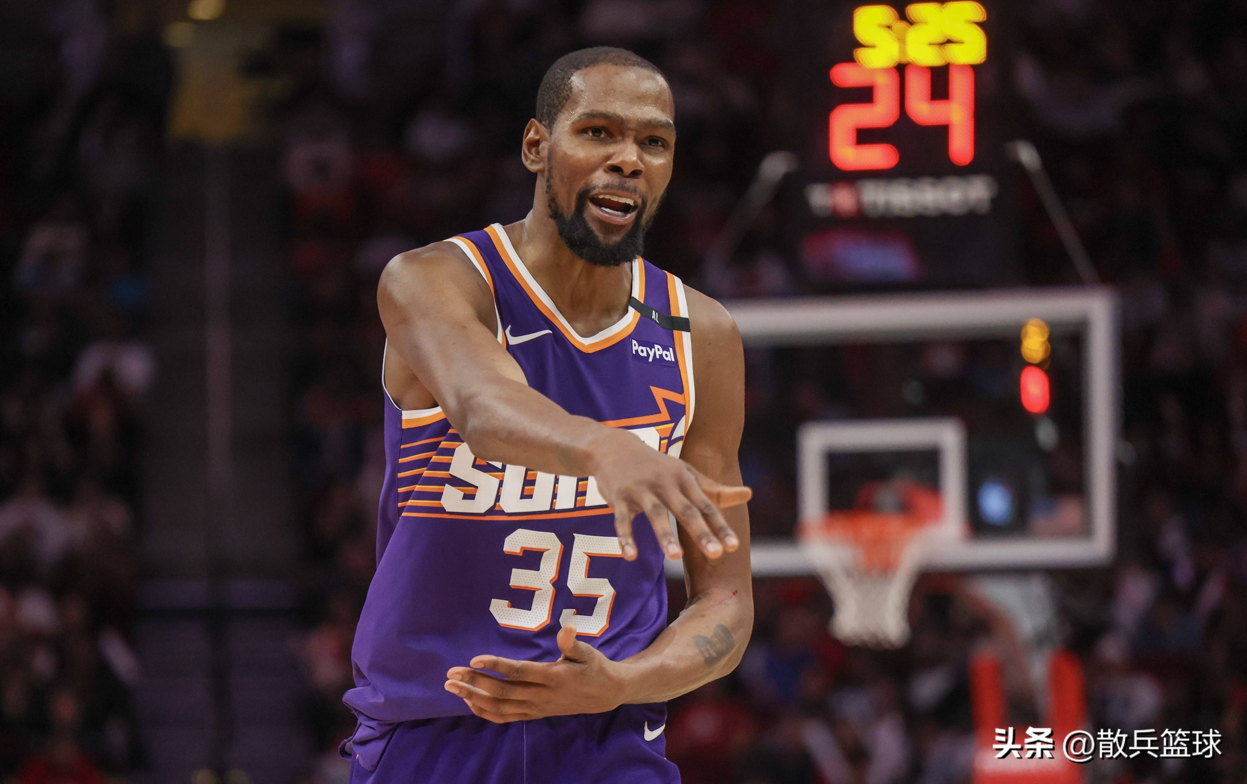 JJB-关于杜兰特回归赛场，爆冷首场状态亮眼，公牛观众沸腾！的信息