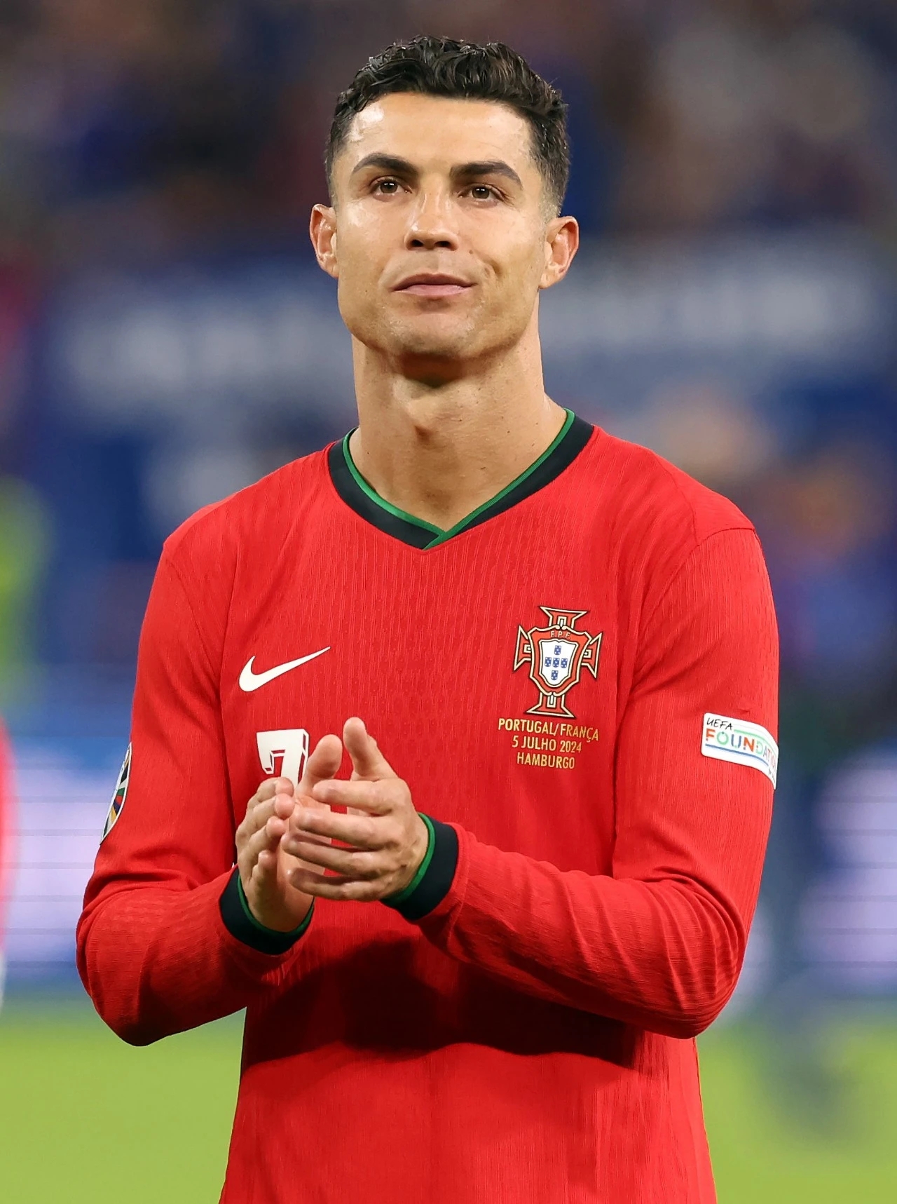 竞技宝-C罗赛事官方发布势不可挡新规，巴塞罗那争议不断！的简单介绍