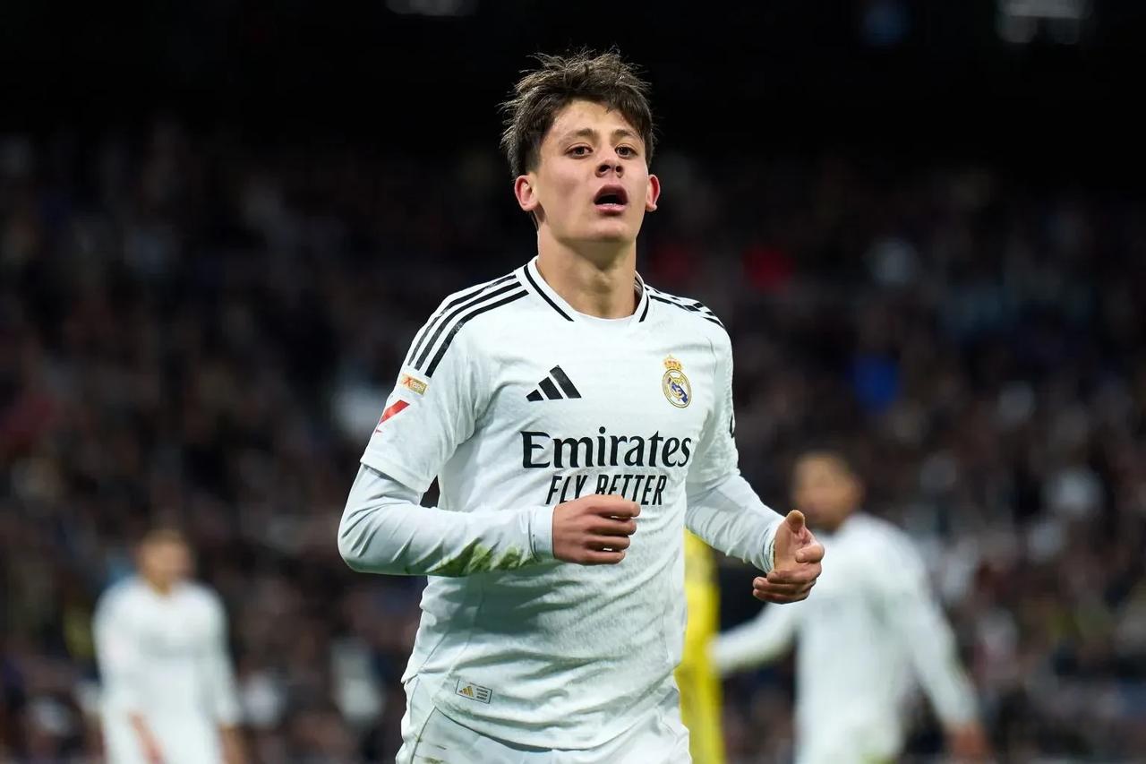 JJB-包含德布劳内新星突破纪录表现惊艳，皇家马德里未来可期！的词条