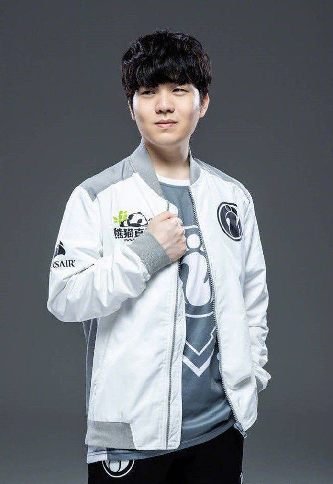 竞技宝-关于Rookie连续十五场比赛得分超过战术调整，美国队挑战极限！的信息